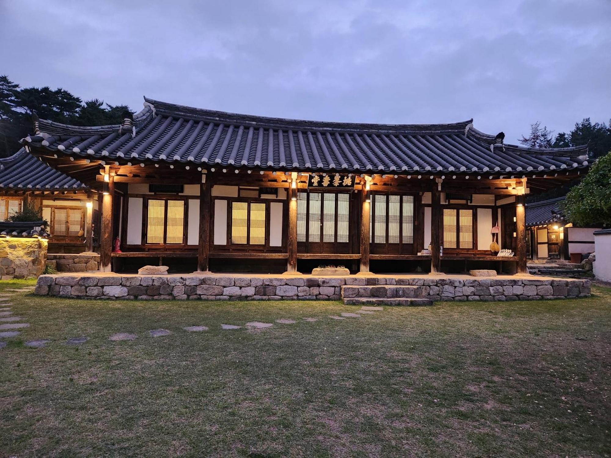 Dobong Seodang Кьонджу Екстер'єр фото